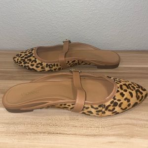 Vionic Esme Flats • Leopard • Women’s 9